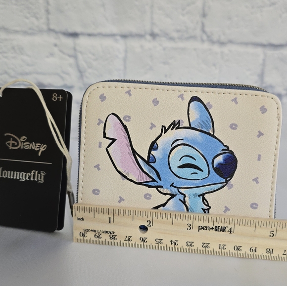 Loungefly Lilo & Stitch Disney Wallet Experiment 626 Cream and Blue Case Zip New - Picture 15 of 16